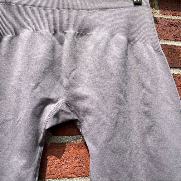 Lole Womens Cutest Legging Seamless Ruched Leggings Tights S/M Gray 



28m - Picture 1 of 8